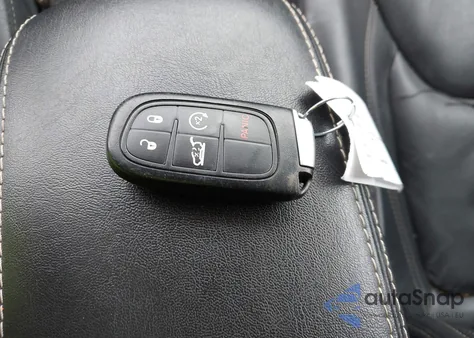 2018 Jeep Cherokee Limited 4X4 from USA, damaged, VIN 1C4PJMDB7JD571347